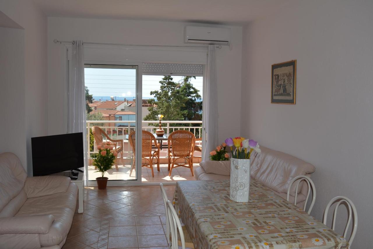 Panos Apartments Gerakini Bagian luar foto